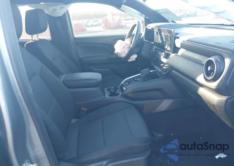 2024 Chevrolet Colorado 4Wd Trail Boss z USA, uszkodzony, nr VIN 1GCPTEEK3R1304007